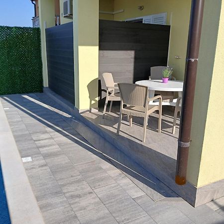 Apartmani Jelic Виньерац Экстерьер фото