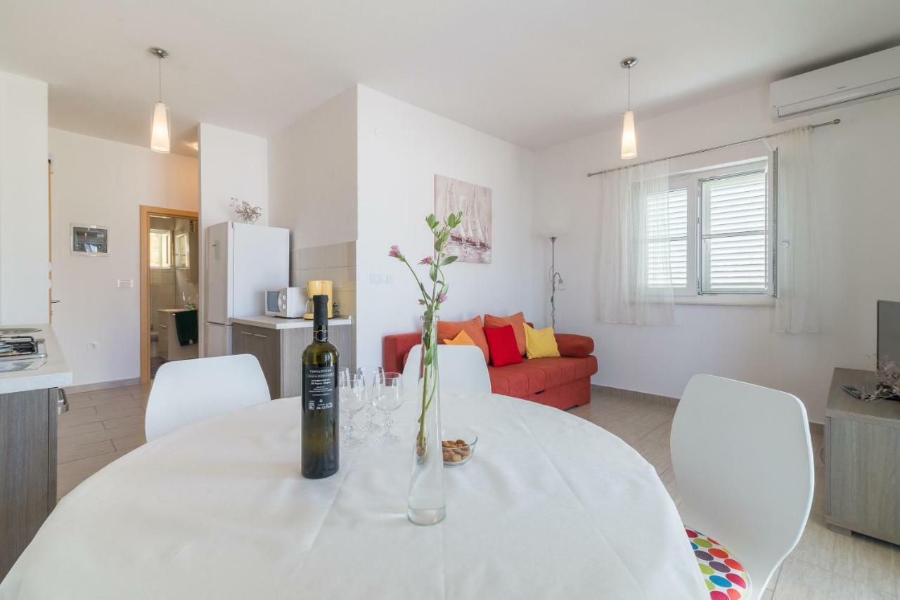 Apartmani Jelic Виньерац Экстерьер фото